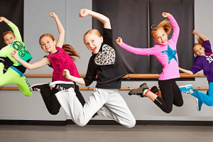 207 заявок по 210 руб в школу танцев