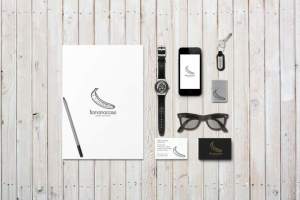 Логотип для компании по печати на чехлах для смартфонов