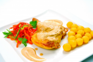 Рекламная фотосъемка блюд для меню кафе "Баловень"