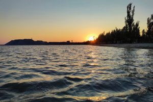 Море