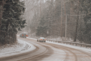 За поворотом...