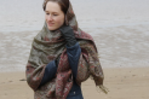 Девушка на берегу