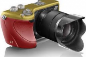 Новая беззеркалка элитного класса