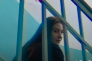 Видео для модели в стиле 90-x