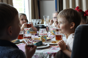 Детский день рождения.