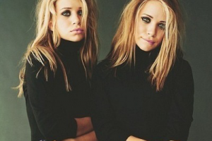 С чем носить черную водолазку