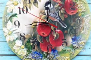 Часы настенные "Летом в саду"