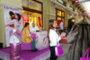 ПРОМО-ОБЪЕКТ ДЛЯ РЕКЛАМНОЙ АКЦИИ "L'OREAL" В "ГУМе" (ФОТО)