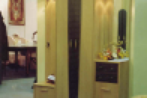 ПРИХОЖАЯ В АВТОРСКОМ ИСПОЛНЕНИИ НА ВЫСТАВКЕ "ЭКСПО-МЕБЕЛЬ`99"