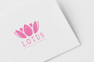 Логотип «LOTUS»