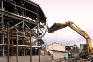 Снос металлических конструкций