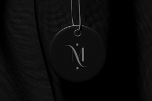 Дизайн бирки для  бренда одежды  MARIS