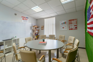 Реклама школы иностранных языков- Снижение цены заявки в 2 раза