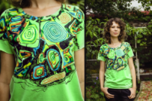 Авторская роспись акрилом.