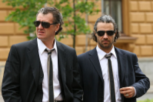 Синопсис графического детектива "В стекле и бетоне"