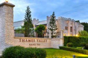 Европа по-тайски в Thames Valley Khao Yai