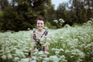 Портрет девушки в цветах