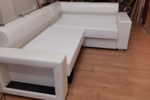 Диван гостевой.