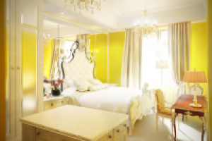 Стиль классика. Москва. Спальня в апартаментах