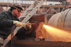 Газорезчик за работой