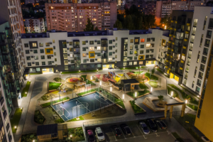 Двор в новостройке