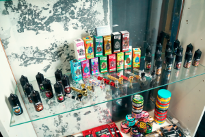 Витрина табачного магазина