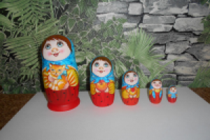 Роспись матрешек.