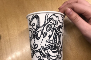 Роспись на кофейном стакане