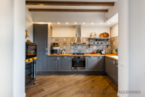 Кухня в загородном доме