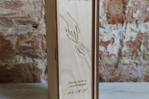 Макет подарочной упаковки под бокал лазерная резка