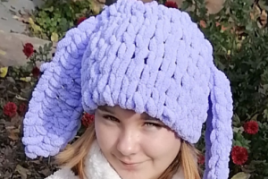 Шапочка с ушками зайчика))) 💗