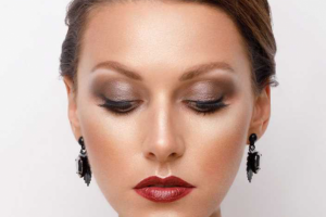 РЕТУШЬ |  Девушка