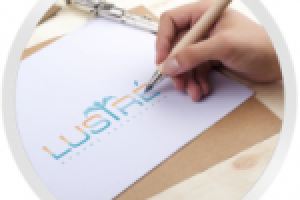 Логотип для магазина аксессуаров (украшения и косметика)«Lustre»