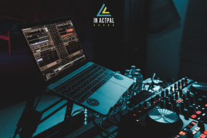 Логотип IN ACTPAL