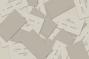 Дизайн открыток ко Дню матери, для цветочного магазина