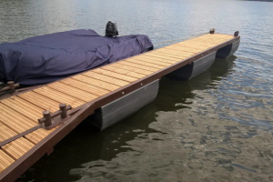 Стоянка для гидроциклов до оформления.