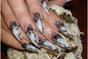 Наращивание ногтей: за и против