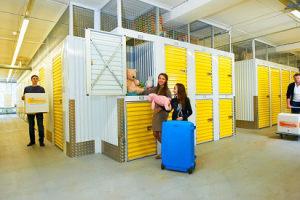 Временный склад для хранения личных вещей