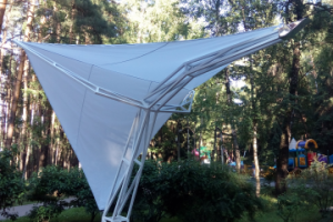 Тент-беседка в парке Елочки