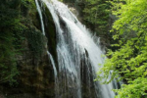 Водопад Джур-Джур