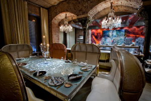 Baccarat Cristal Room