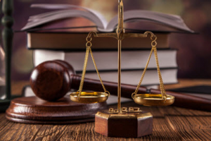 Услуги адвоката по мошенничеству