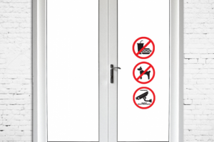 Стикеры на двери