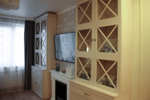 Реализация дизайна интерьера гостиной в городской квартире