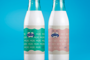 Этикетки для бутылки молока и йогурта