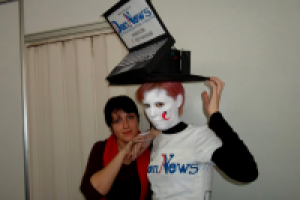 реклама новостного портала на выставке Шарм