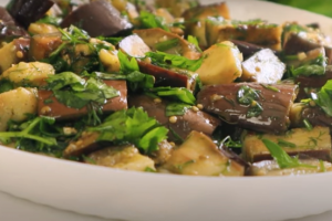 Закуска из отварных баклажанов