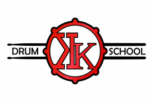 Логотип школы игры на ударных инструментах