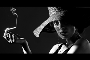 Портрет девушки в темной тональности