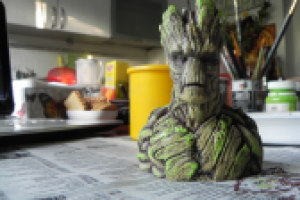 Статуэтка грута.